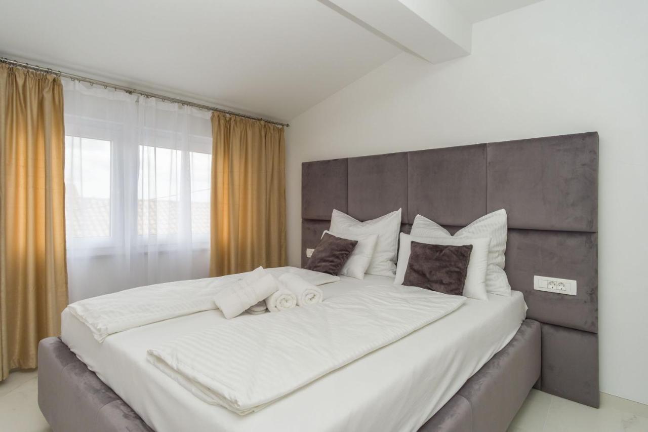 Apartmani Simi - The Sun Цриквеница Экстерьер фото